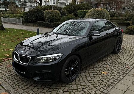 BMW 218 2er Coupé 6 x M, 18 Z, Service u. Bremsen Neu