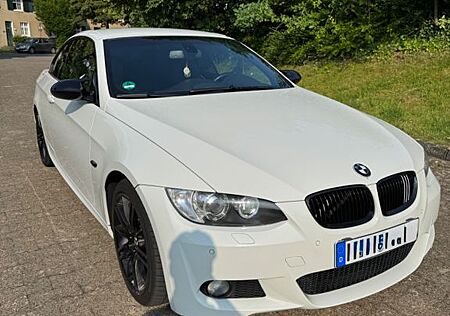 BMW 325D E93 CABRIO *M-Paket*NAVI*SHZ*TEMPOMAT*