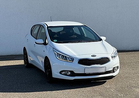 Kia Cee'd Ceed 1.4 Vision