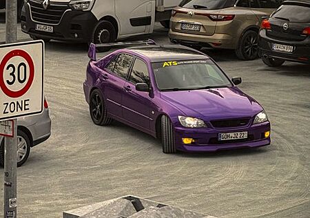 Lexus IS 300 - 2JZ GE VVTi