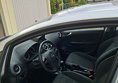 Opel Corsa 1.2 Color Edition Easytronic Color Edition