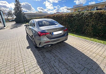 Mercedes-Benz A 250 gebraucht kaufen Mercedes-Benz A 250 Lim | AMG Line | Panorama | Night | MBUX