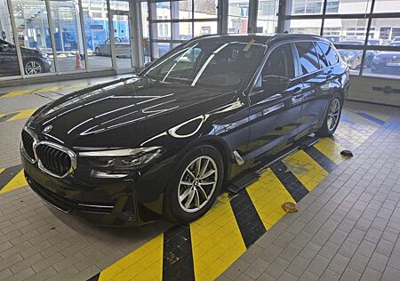 BMW 530d *FACELIFT*HEAD-U*M-SportFw*AHK*HIFI*KAMERA*