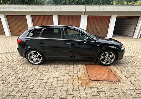 Audi A3 2.0 TDI 125kW quattro S line Unfallrei