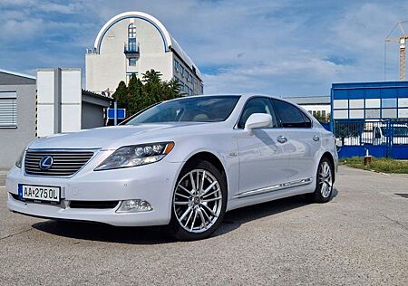 Lexus LS 600 600 hL - NEW hybrid battery