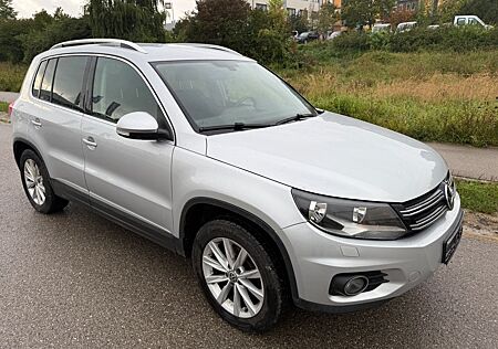 VW Tiguan Volkswagen 2.0 TDI,4MOTION,8Fach Bereift,1besitz,AHK