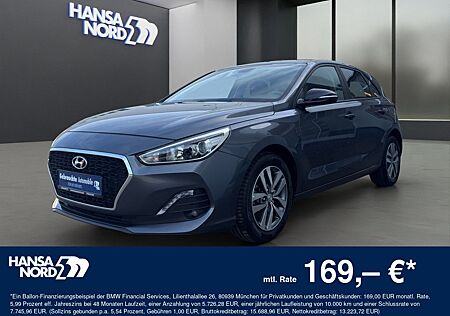 Hyundai i30 1.4 YES NAVI KLIMA KAMERA LENKRADHZ. USB ALU