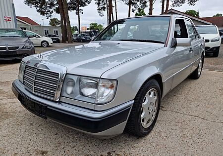 Mercedes-Benz E 220 W124 TÜV+H-ZULASSUNG NEU AUS 1.HAND