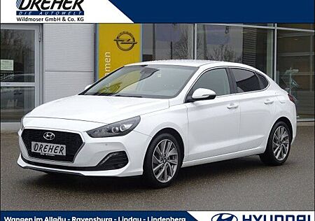 Hyundai i30 Fastback 1.4 T-GDI Premium LED/Kamera/DABBC
