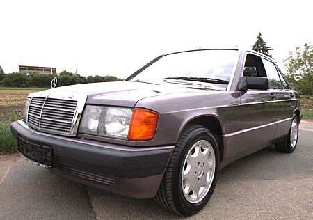 Mercedes-Benz 190 190E 2,0 *Aus Rentnerh.*Tüv neu*KD neu*H-Zulass.