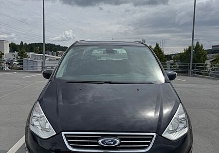 Ford Galaxy 2,0 TDCi 103kW DPF *7-Sitze+Navi*Tüv Neu