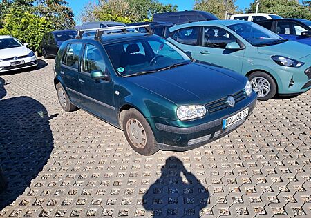 VW Golf Volkswagen 1.4 Edition,Klimaautomatik,TÜV 05.2026