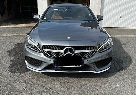 Mercedes-Benz C 200 4MATIC AMG Line Autom. AMG Line