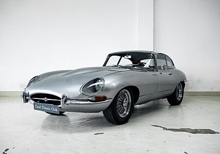 Jaguar E-Type Series 1 FHC 3.8 - Perfect Colour Combina