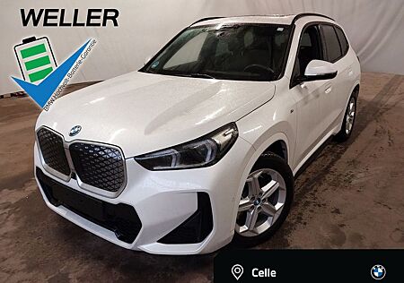 BMW iX1 xDrive30 M Sport Pano,AHK,H/K,HUD,DAPro,PA+