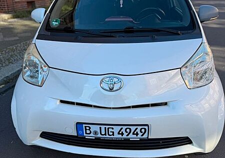 Toyota iQ 1,0-l-VVT-i Multidrive -Automatik klima priva
