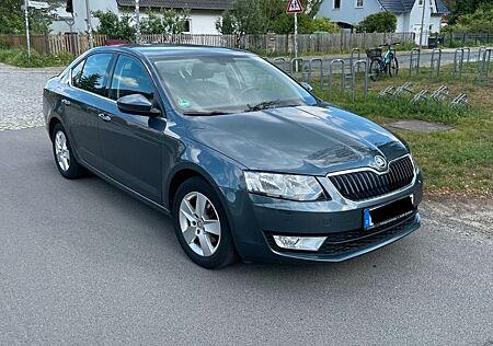Skoda Octavia 1.4 TSI DSG Style, KLIMA*AHK*SITZHZG