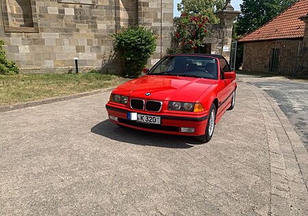 BMW 320i Cabrio