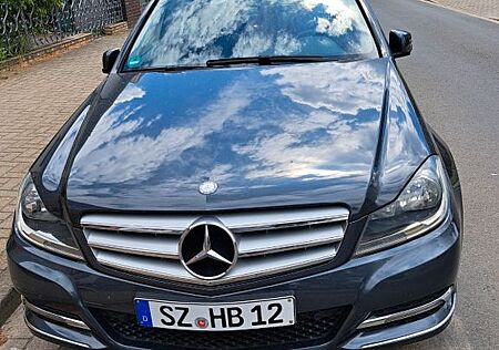 Mercedes-Benz C 180 -