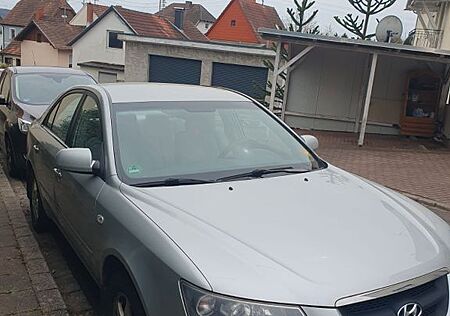 Hyundai Sonata 2.4 GLS GLS