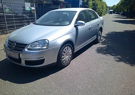 VW Jetta Volkswagen V Comfortline