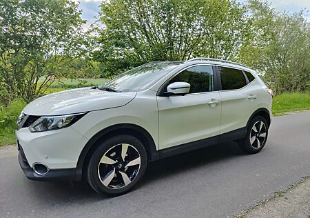 Nissan Qashqai 1.6 dCi DPF Xtronic 360° Panorama AHK