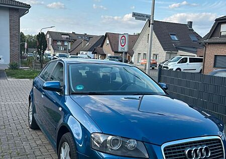 Audi A3 1.6 Attraction Sportback Attraction