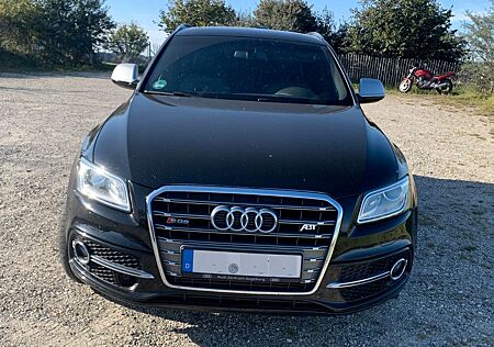 Audi SQ5 3.0 TDI comp. AHK, Pano, Leder, 8fach