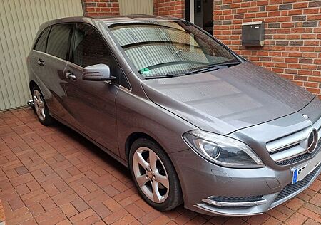 Mercedes-Benz B 180 CDI DCT -