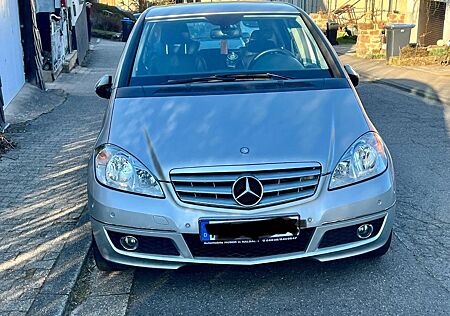 Mercedes-Benz A 200 AVANTGARDE AVANTGARDE