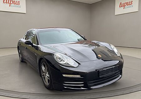 Porsche Panamera 4 S