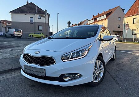 Kia Cee'd / Ceed 1.6 CRDi Dream Team Navi Kamera