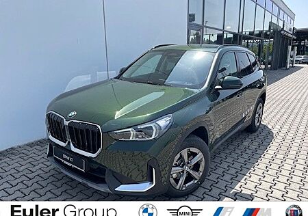 BMW X1 sDrive18i HUD AHK-klappbar AHK Navi Digitales