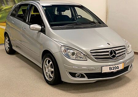 Mercedes-Benz B 200 B200 Aut., AHK, Klima, Scheckheft, sehr gepflegt