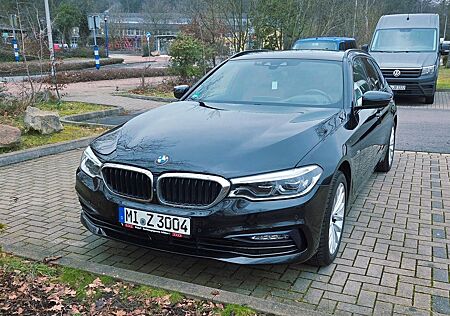 BMW 530i xDrive Touring A - HUD 360° SportLine