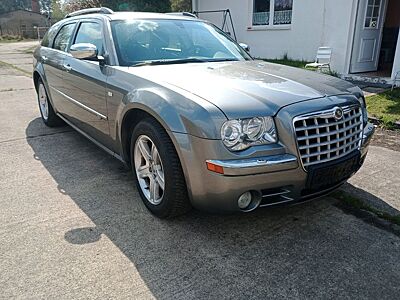 Chrysler 300C Touring 3.0 CRD Autom. -