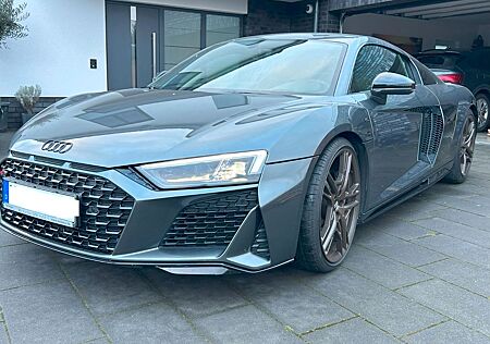 Audi R8 5.2 FSI S tronic quattro -
