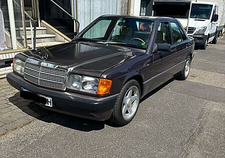 Mercedes-Benz 190
