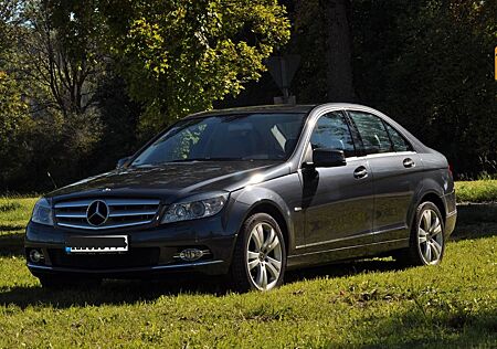 Mercedes-Benz C 180 K BlueEFFICIENCY AVANTGARDE TÜV/SERVICeNEU