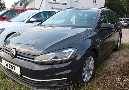 VW Golf Volkswagen 1.5 TSI ACT DSG NAVI LED PANORAMADACH