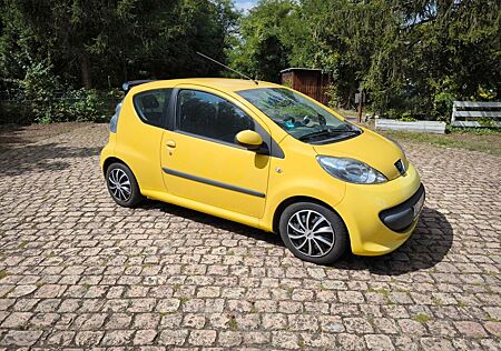 Peugeot 107 Petit Filou 70 Petit Filou