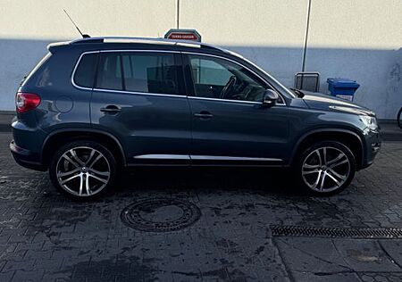VW Tiguan Volkswagen 2.0 TSI 147kW Auto 4MOTION Team Team
