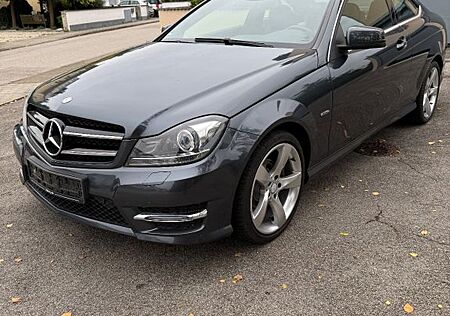 Mercedes-Benz C 200 Coupé -