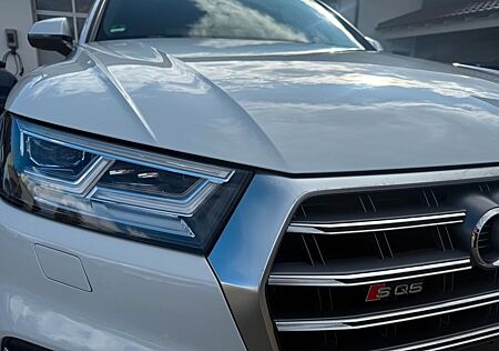 Audi SQ5 3.0 TDI quattro+Matrix+Head UP+AHK+Standh+Wi