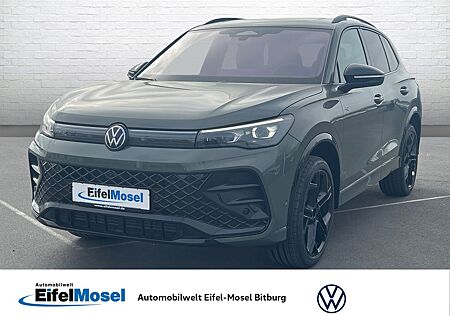 VW Tiguan Volkswagen R-Line 2.0 l TDI 4MOTION DSG AHK Pano IQ.