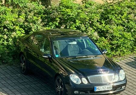 Mercedes-Benz E 200 KOMPRESSOR CLASSIC Classic