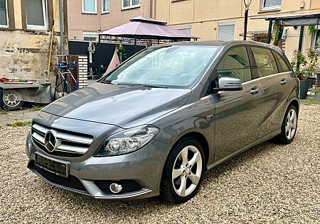Mercedes-Benz B 200 Sport Paket - Automatik -Navi - Leder ***
