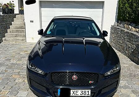 Jaguar XE S Automatik S