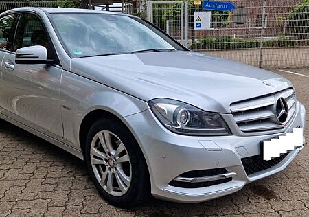 Mercedes-Benz C 250 C -Klasse Lim. CGI BlueEfficiency