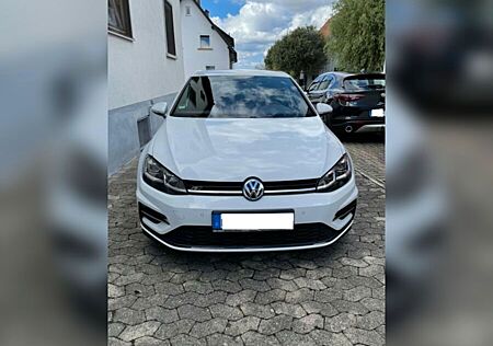VW Golf Volkswagen 1.5 TSI DSG R-Line komplett